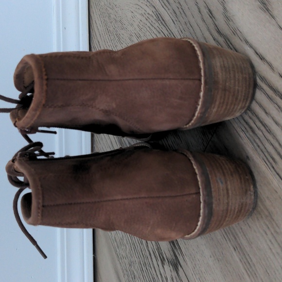 Lucky Brand leather laced booties size 9 1/2 - Picture 3 of 5